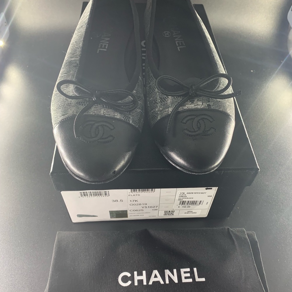 Chanel black toe metallic silver and black flats